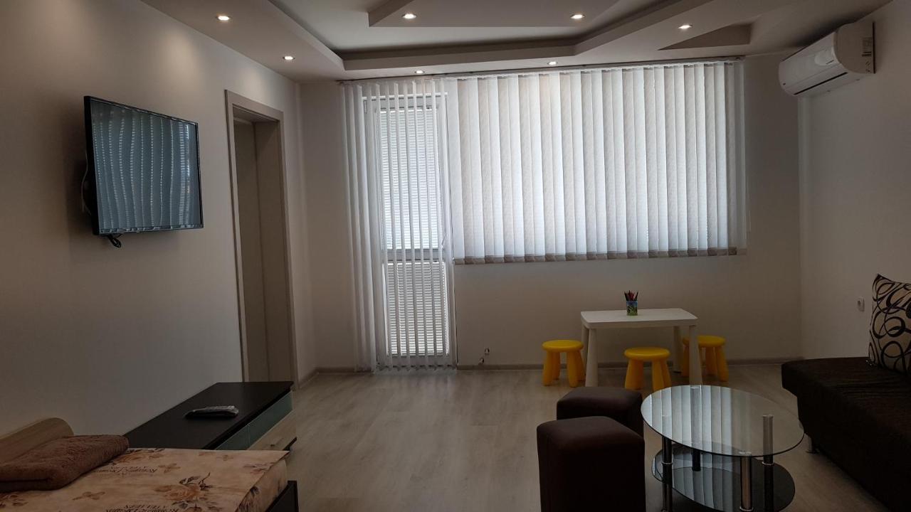 Д И В 2 - D & V 2 Apartment Sandanski Exterior foto