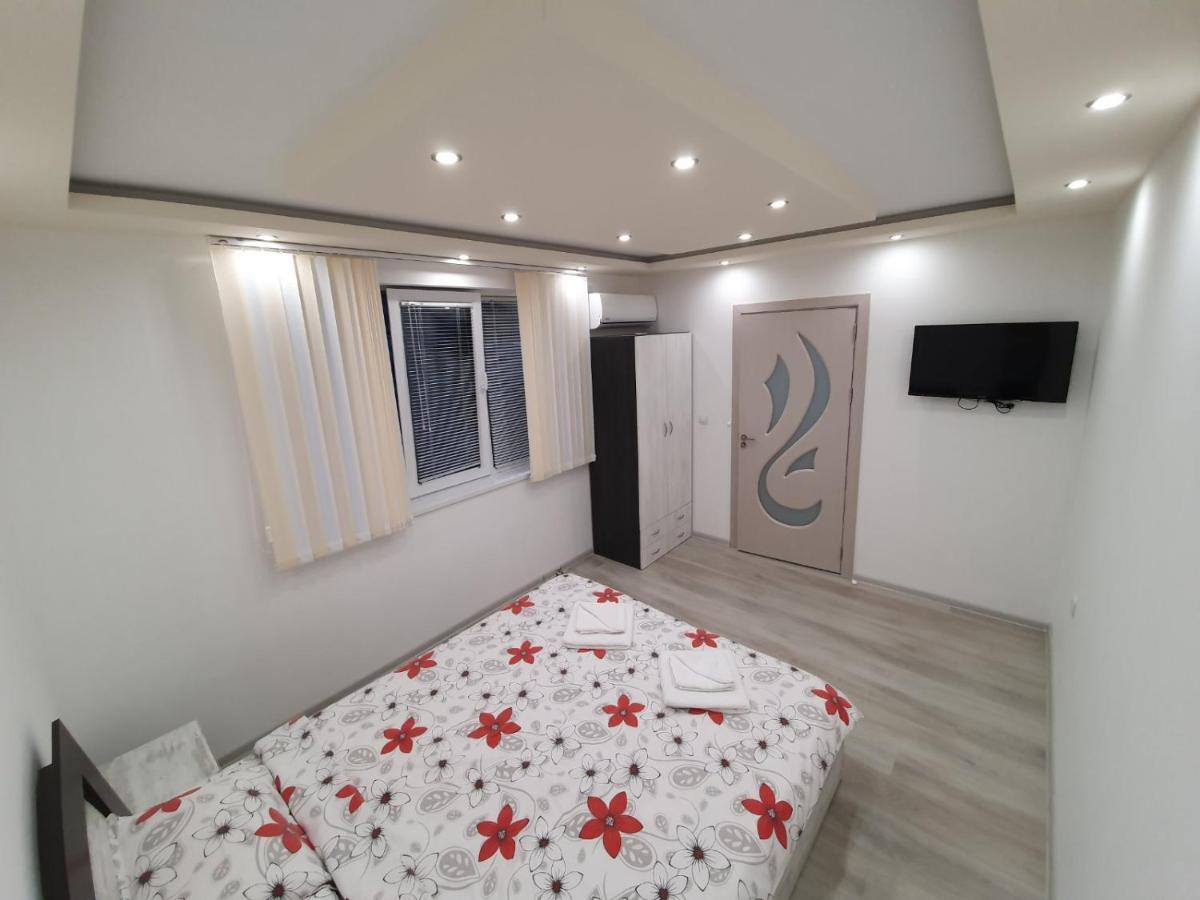 Д И В 2 - D & V 2 Apartment Sandanski Exterior foto